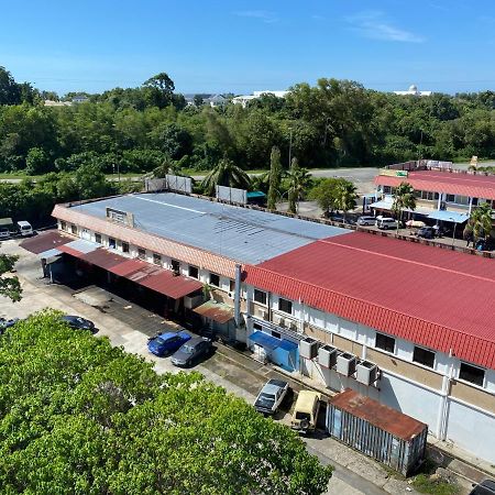 The Lanes Hotel Tutong Exterior photo