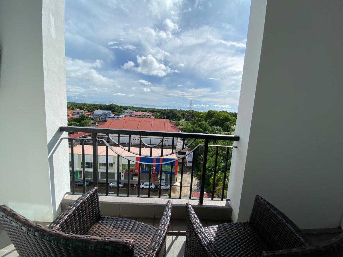 The Lanes Hotel Tutong Exterior photo