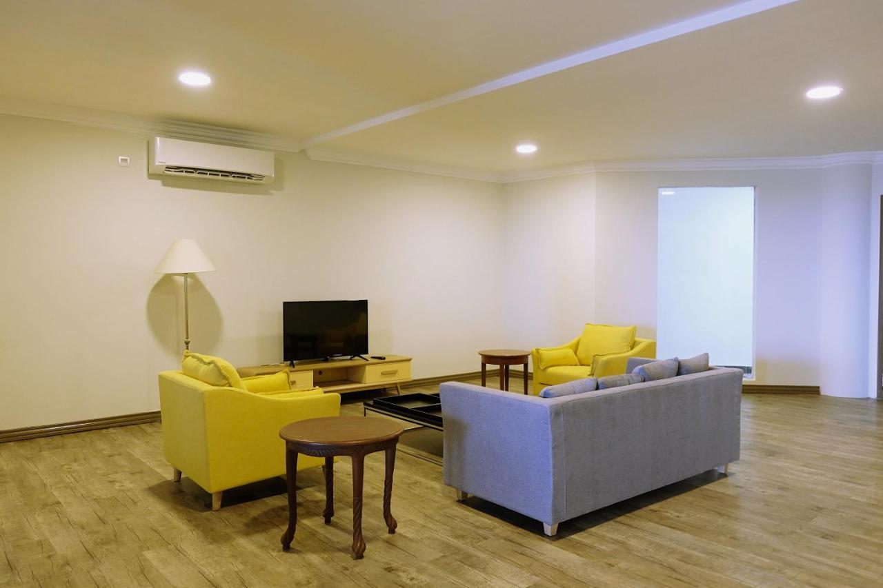 The Lanes Hotel Tutong Exterior photo