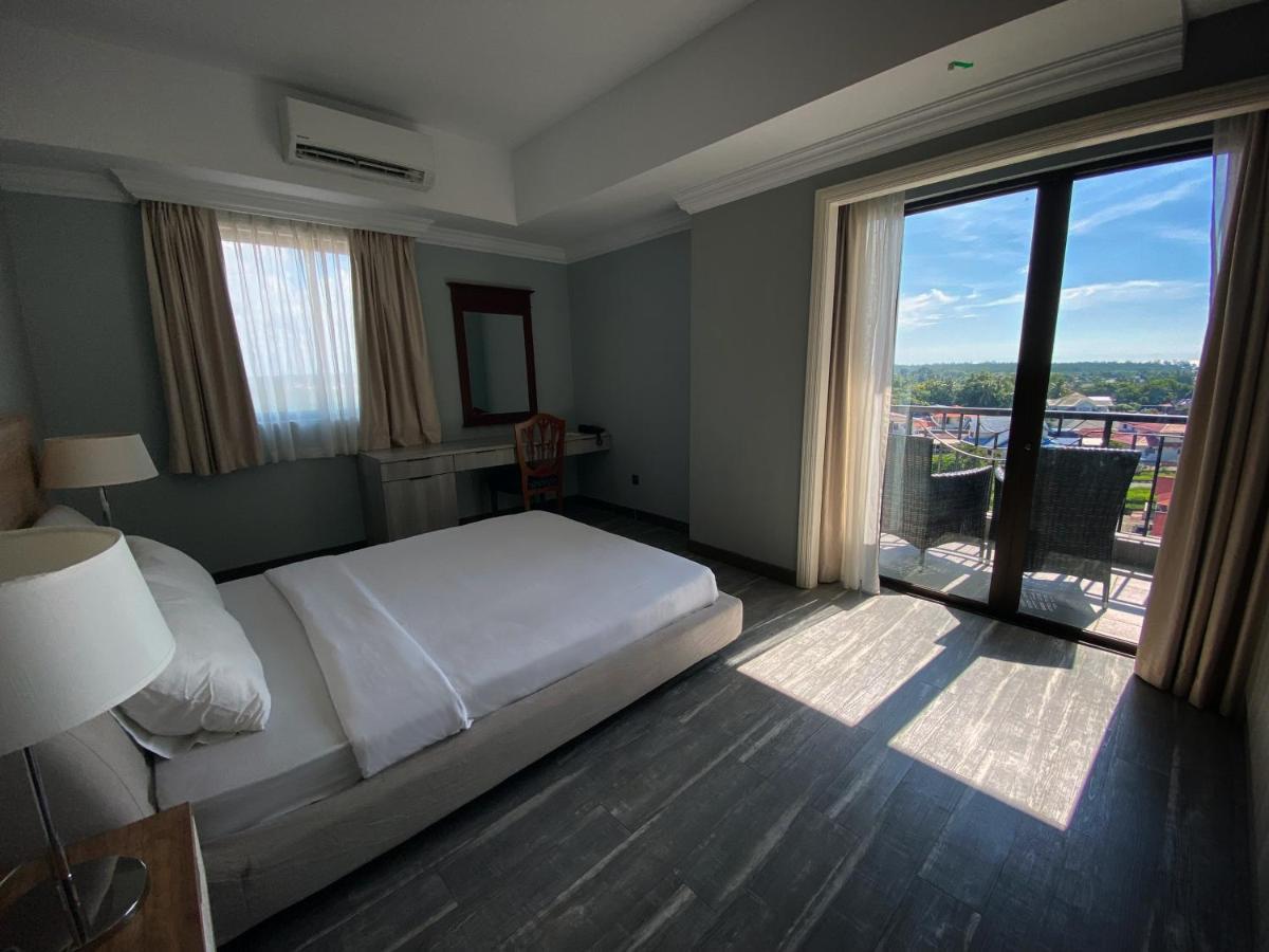 The Lanes Hotel Tutong Exterior photo