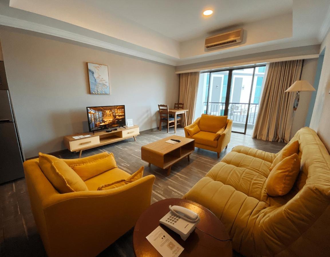 The Lanes Hotel Tutong Exterior photo