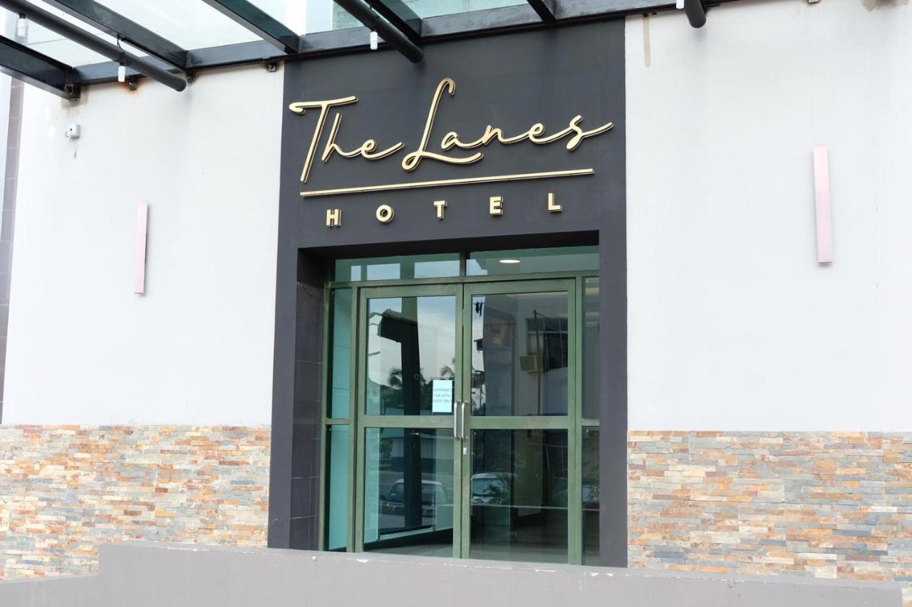 The Lanes Hotel Tutong Exterior photo
